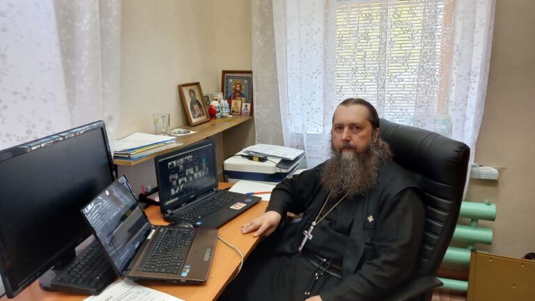 Древлехранитель Шадринской епархии игумен Варнава (Аверьянов) принял участие в онлайн-совещании епархиальных древлехранителей