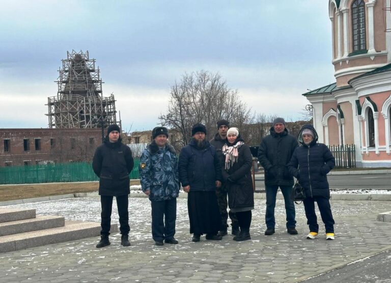 Послушник Феодор Воропаев провёл экскурсию по Далматовской обители для лиц, состоящих на учёте в Далматовском филиале ФКУ УИИ УФСИН по Курганской области